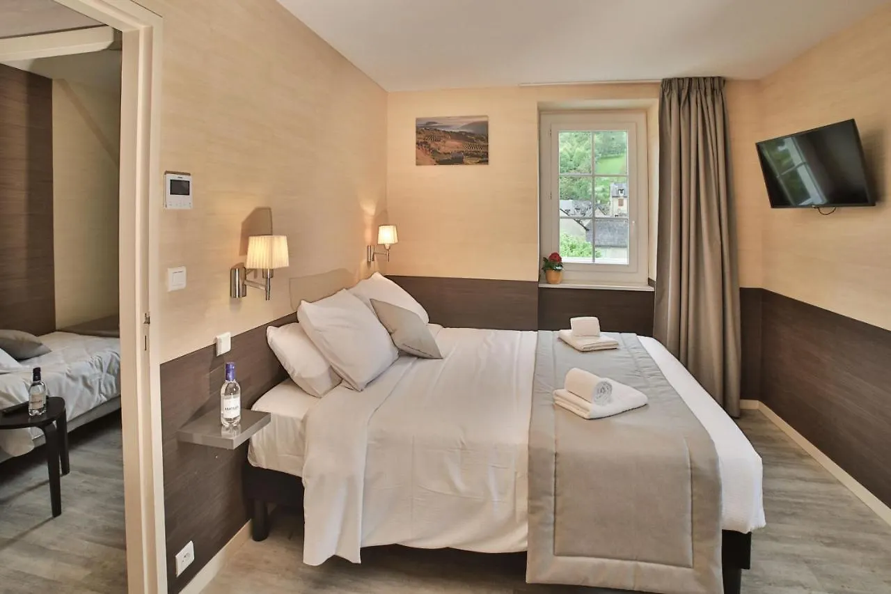 Hotel L'Hotel Des Bains - Salles-La-Source